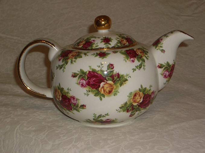 Royal Albert Old Counrty Roses Classic China Teapot